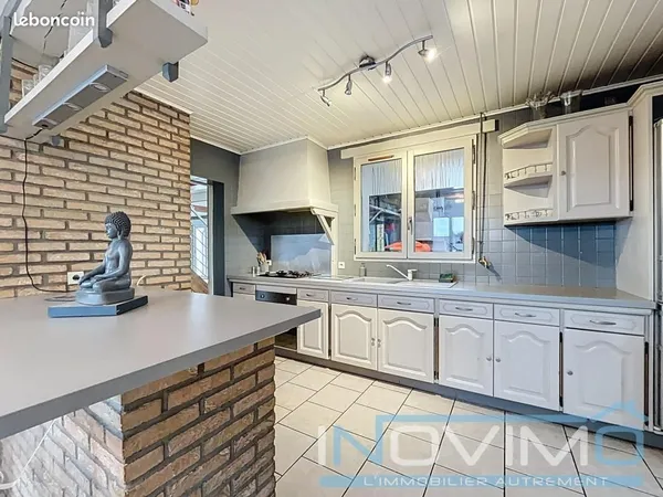 Maison 8 pièces 180 m²