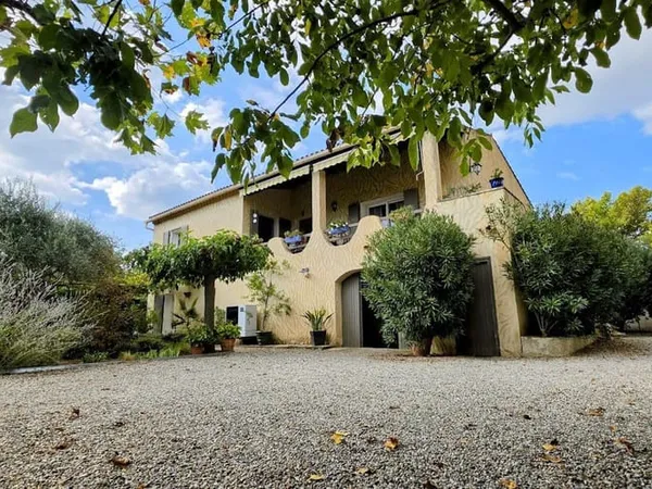 Maison 6 pièces 165 m²