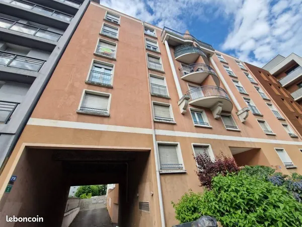 Garage/box 15 m² Grenoble