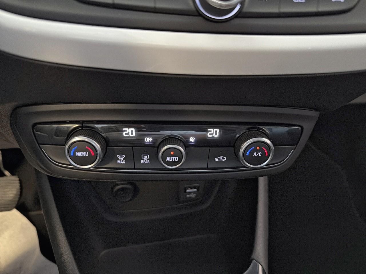 Opel Crossland x 1.2 turbo 110 ch edition — photo 17