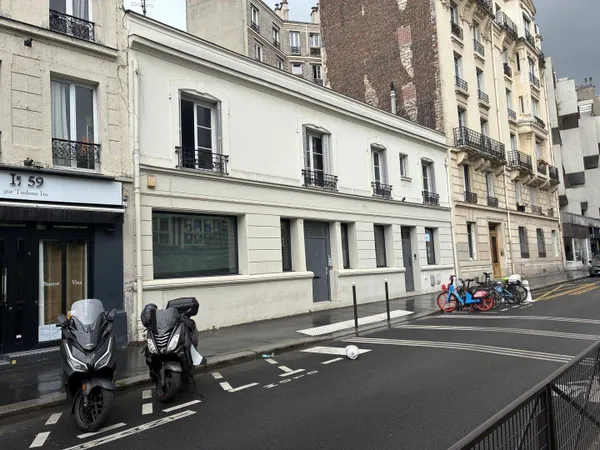 Bureaux 450 m²