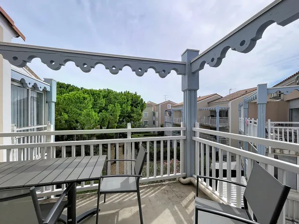 T2 DUPLEX TRAVERSANT AVEC TERRASSE