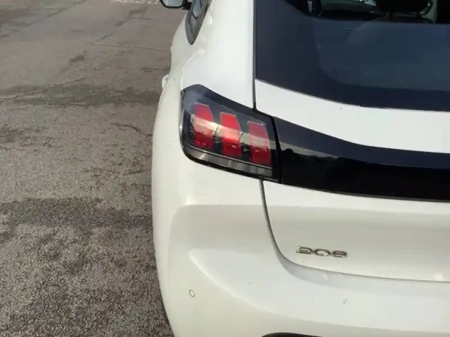 Peugeot 208 bluehdi 100 s&amp;s bvm6 — photo 7