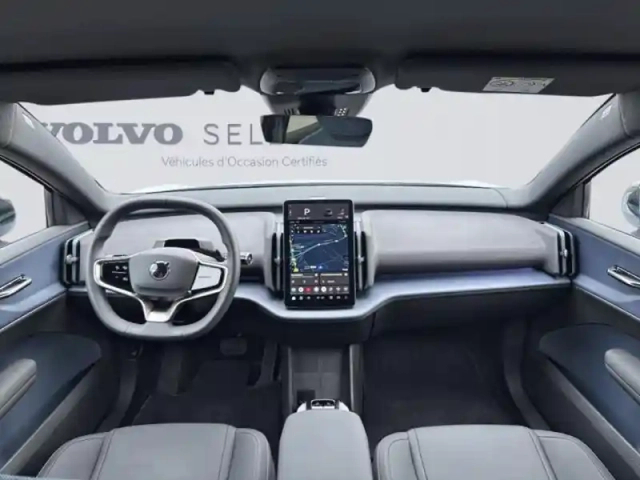 Volvo Ex30 single extended range 272ch plus — photo 4