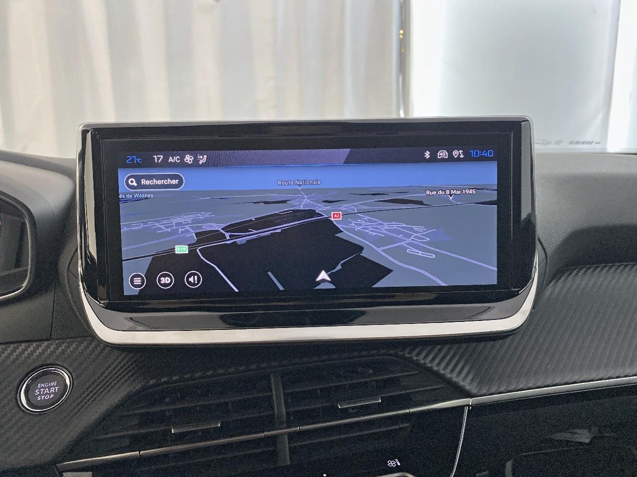 Peugeot 2008 hybrid 145 ch e-dcs6 allure — photo 14