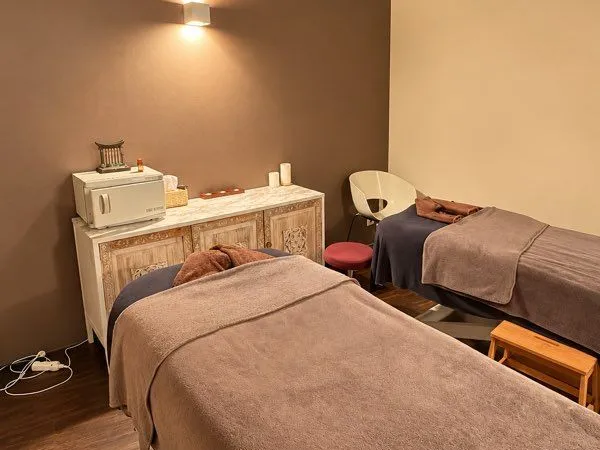 À VENDRE - INSTITUT DE BEAUTÉ DE 165 m² À SAINT-MÉDARD-EN-JALLES