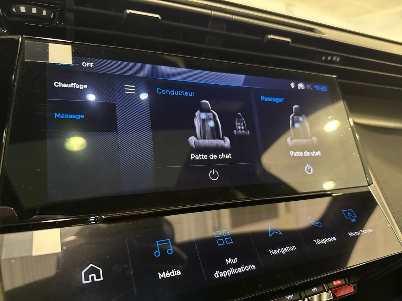 Peugeot 308 e-308 156ch batterie 55 kwh gt exclusive — photo 16