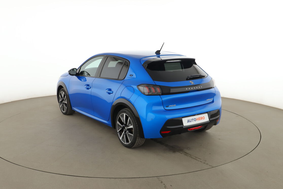 Peugeot 208 Electrique 50 kWh GT Line — photo 3