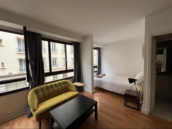 Location studio dans le 15ème (du 8 au 30 juillet)
