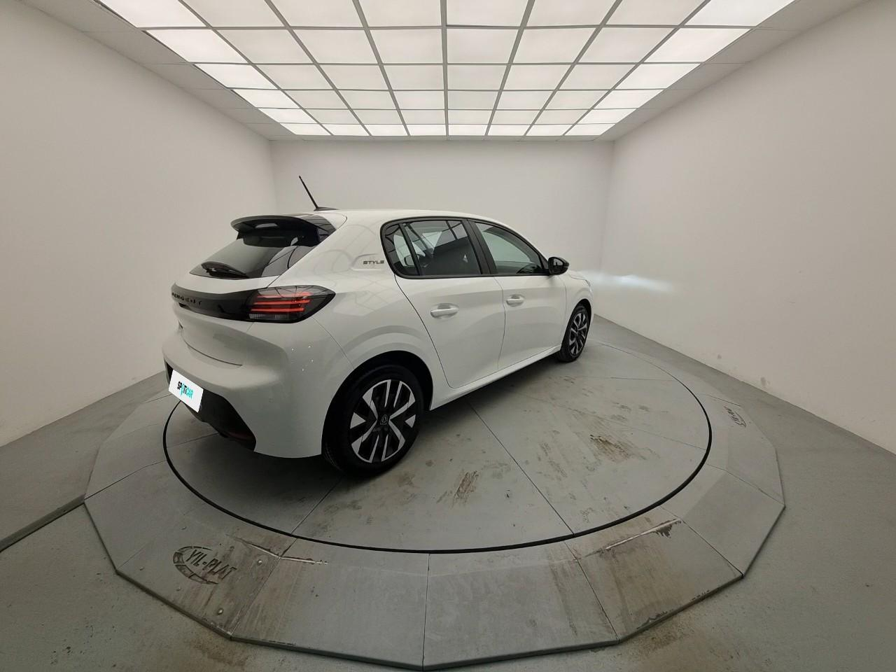 Peugeot 208 100 s&s bvm6 style — photo 5