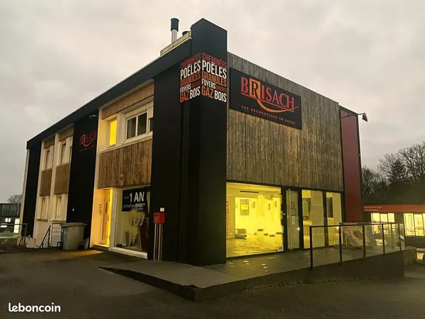 Local commercial 340 m²