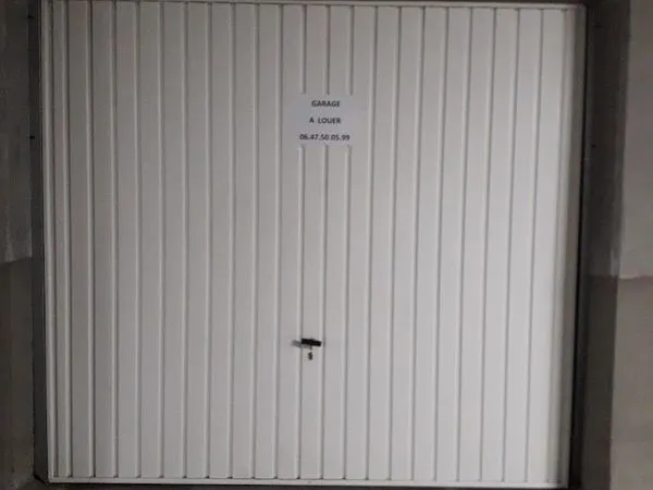 A louer garage 15 m²