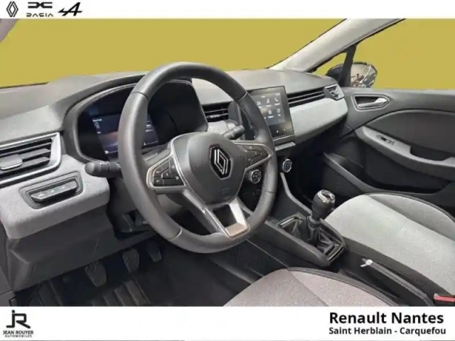 Renault Clio 1.0 tce 90ch evolution — photo 10