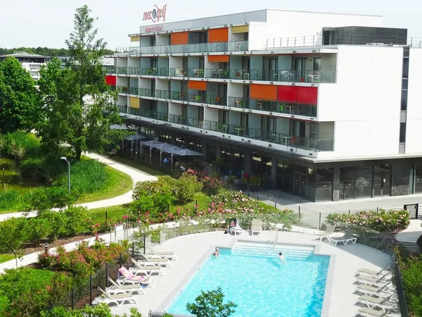 Bruges -- Appartement T2 de 36 m2 avec terrasse et vue sur le