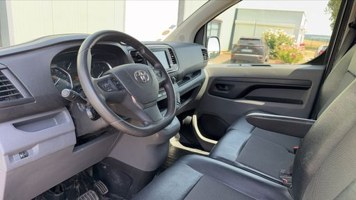 Toyota Pro Ace long 2.0 D-4D 177 BVA6 - Lounge – 2019 – 162877 km – Diesel – Boîte Automatique — photo 15