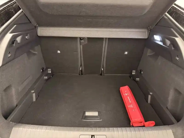 Peugeot 3008 hybrid 145 e-dcs6 — photo 9