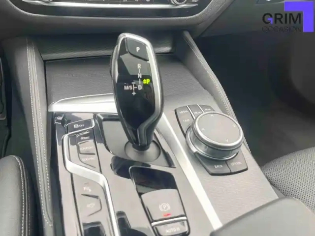 Bmw Serie 5 touring 520d twinpower turbo xdrive 190 ch bva8 — photo 10