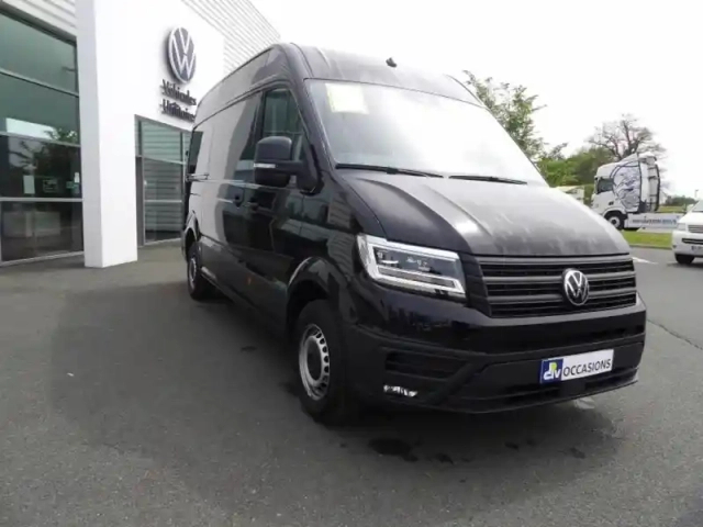 Volkswagen Crafter fg 35 l3h3 2.0 tdi 177ch business traction bva8 — photo 10