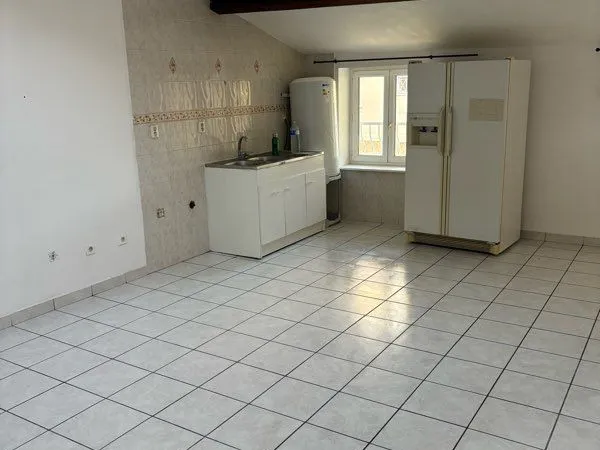 Loue Appart centre ville au 1er etage