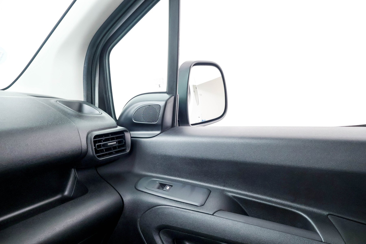 Peugeot Rifter — photo 27