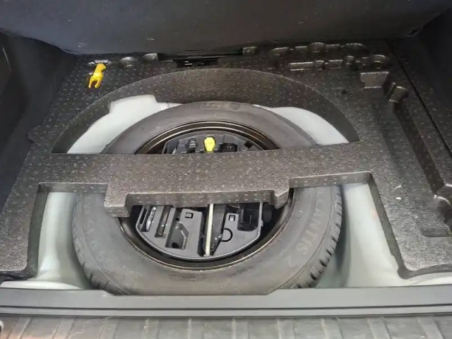 Peugeot 2008 1.2 puretech 110ch s&amp;s bvm5 — photo 21