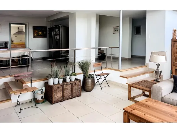 Maison 6 pièces 228 m²