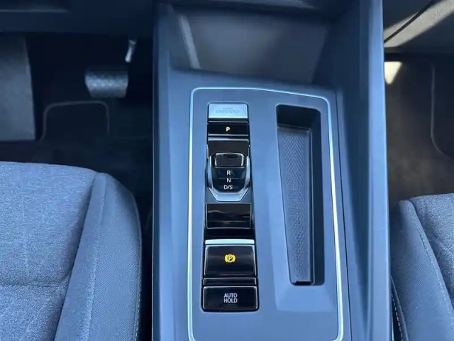 Volkswagen Golf 1.5 ehybrid 204 dsg6 — photo 13
