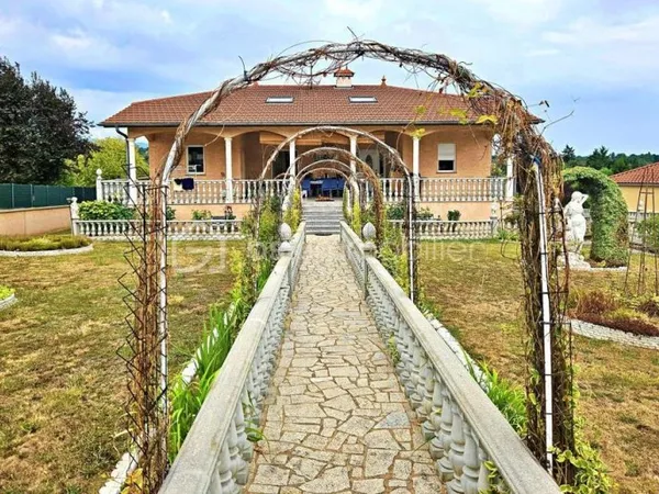 Maison de 233m² habitables