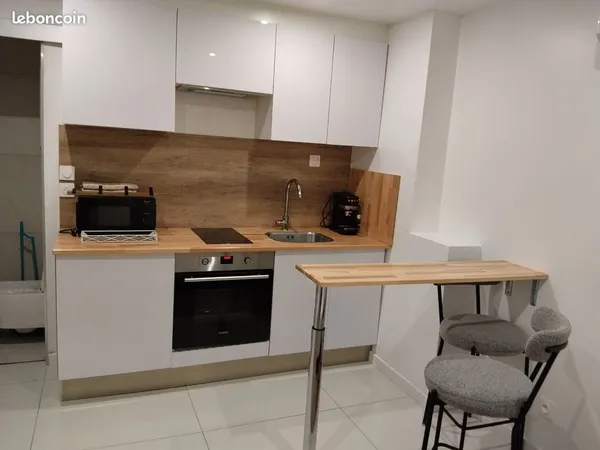 Appartement Location Mantes-la-Jolie 1p 18m² 750€