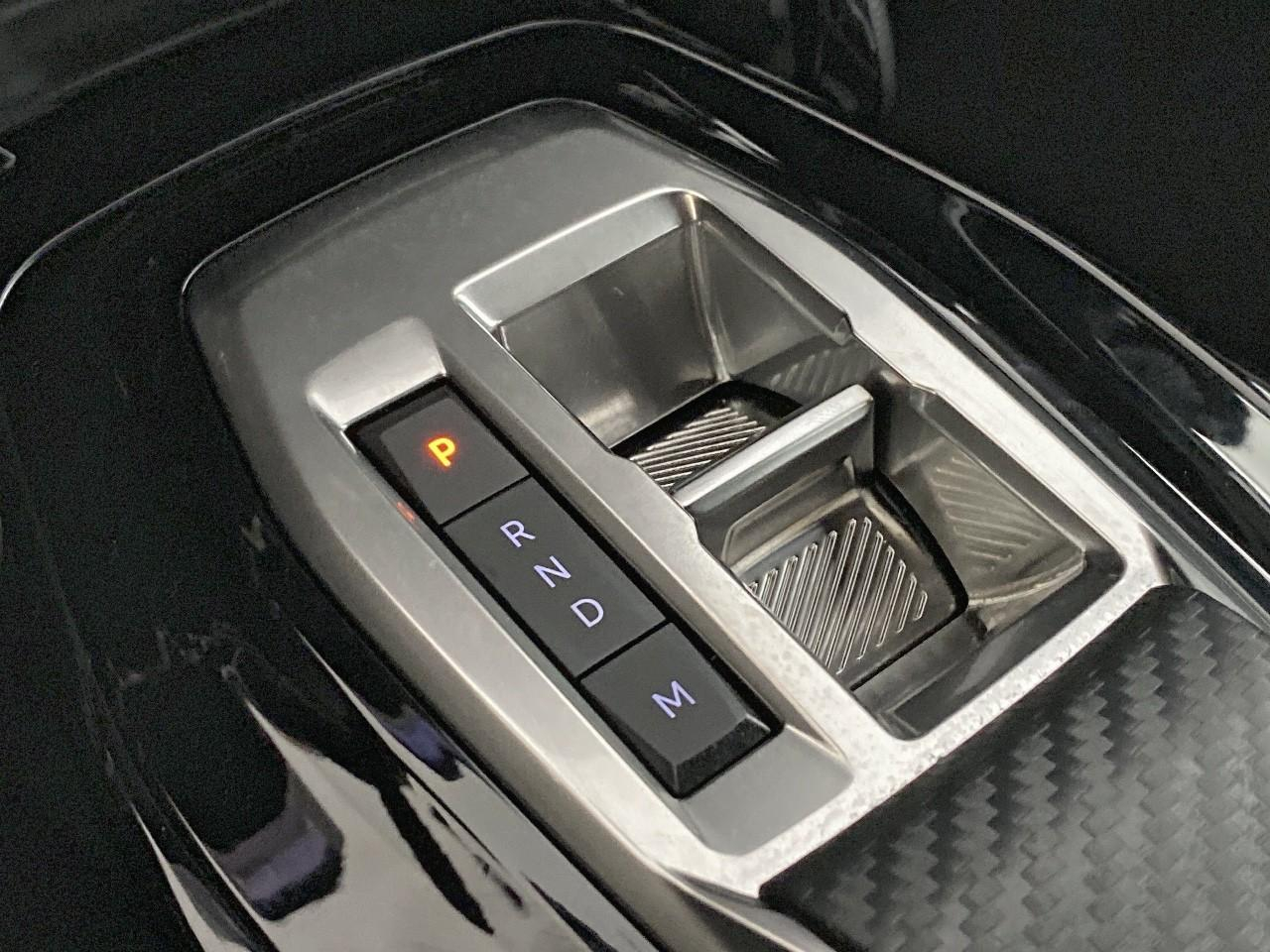 Peugeot 2008 1.2 hybrid 145ch allure e-dcs6 — photo 18