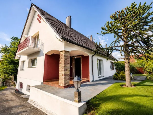 Maison 7 pièces 275m2