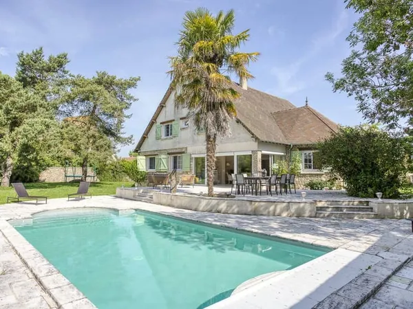 Maison de plain-pied 10 pièces 320 m²