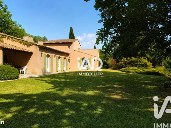 Propriété 11 pièces 190 m²