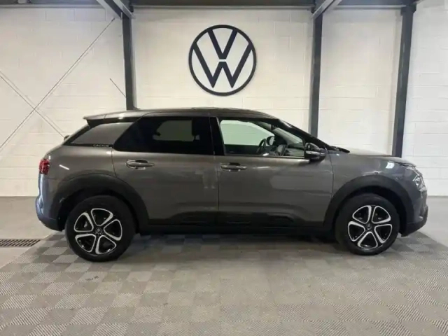Citroën C4 cactus puretech 110 s&amp;s bvm6 — photo 3