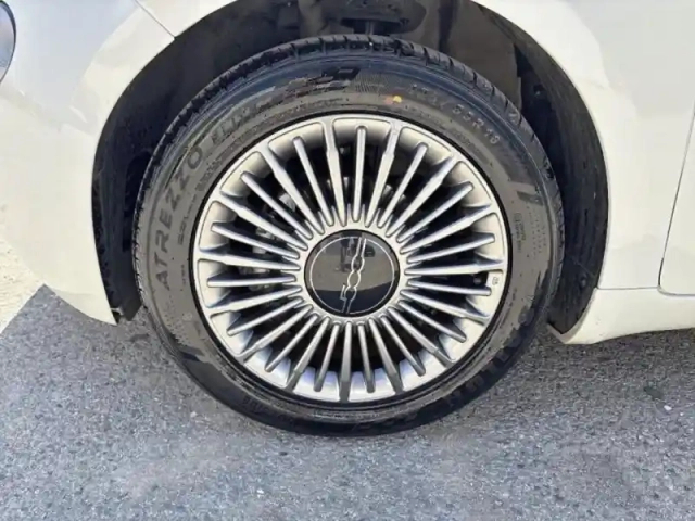 Fiat 500 e 95ch my22 icone — photo 12