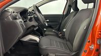 Dacia Duster 1.5 Blue dCi 115ch Prestige + 4x2 — photo 12