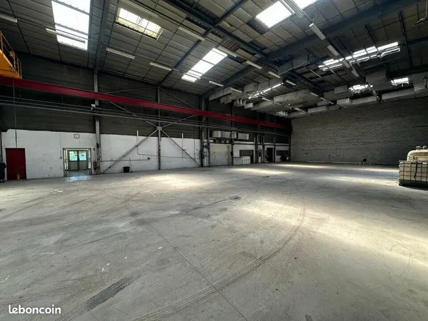 TERRAIN 8400 m² AUBAGNE