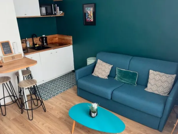 Loue début Juillet appartement refait à neuf- 30m²