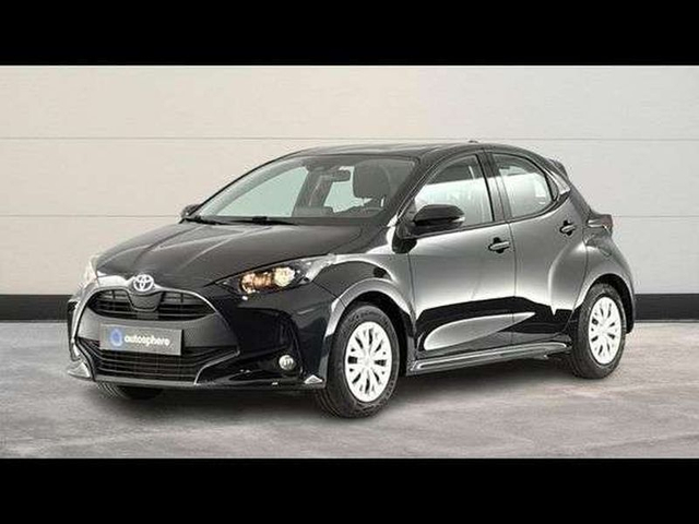 Toyota YARIS Toyota Yaris 116h Dynamic Business 5p + Programme Beyond Zero Academy MY21
