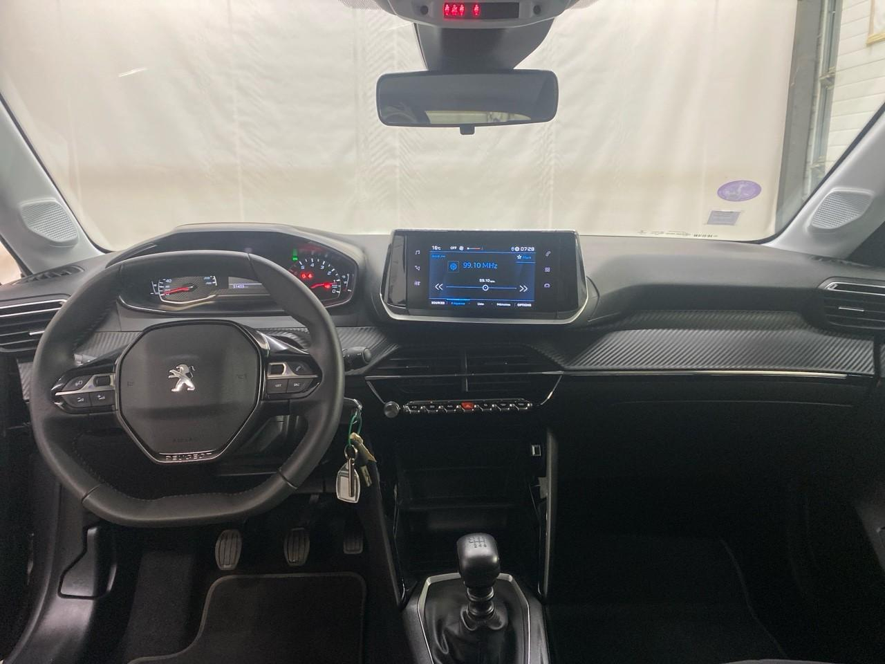 Peugeot 208 puretech 100 s&s bvm6 style — photo 12