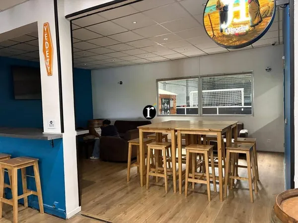 Local d'activité 1692 m²