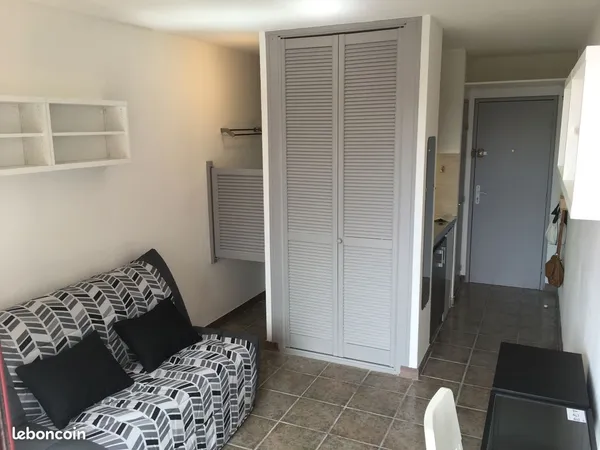 Joli studio 16 M2 avec balcon