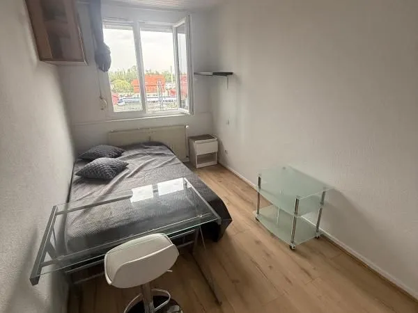 Studio 1 pièce 17 m²