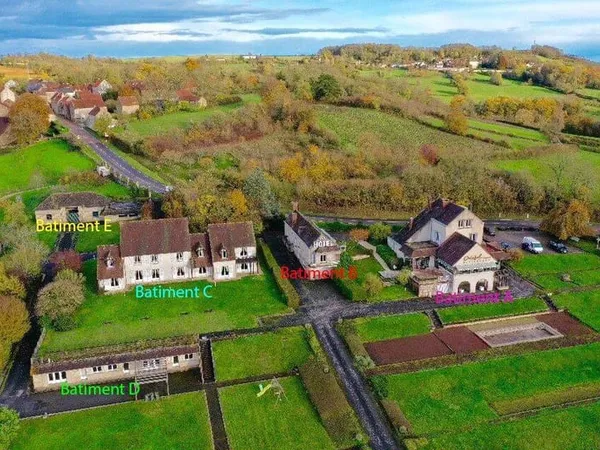 Maison 26 pièces 1070 m²