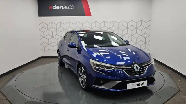 Renault Megane mégane iv berline e-tech plug-in hybride 160 — photo 2