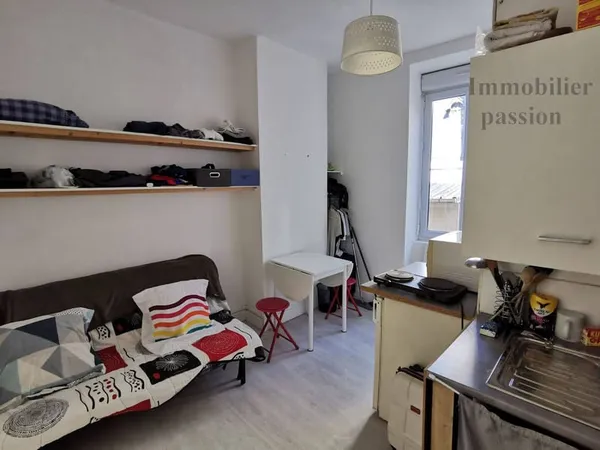 Studio 1 pièce 12 m²