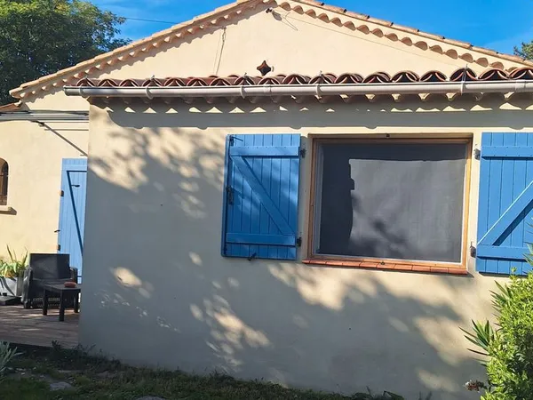 Vends maison plein pied individuel 97 m2 sur jardin de 709 m2