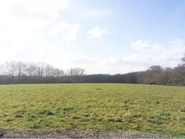 Terrain 383 m²