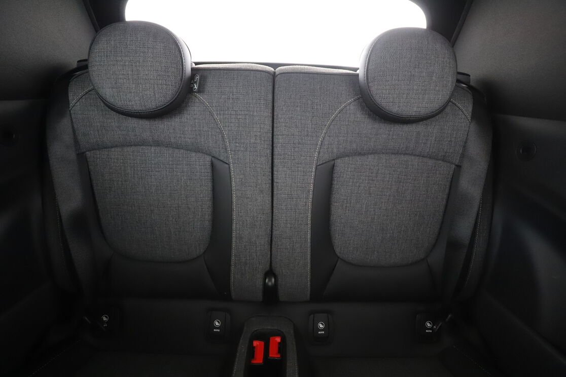 MINI Cabrio Cooper Edition Greenwich BVA7 — photo 14