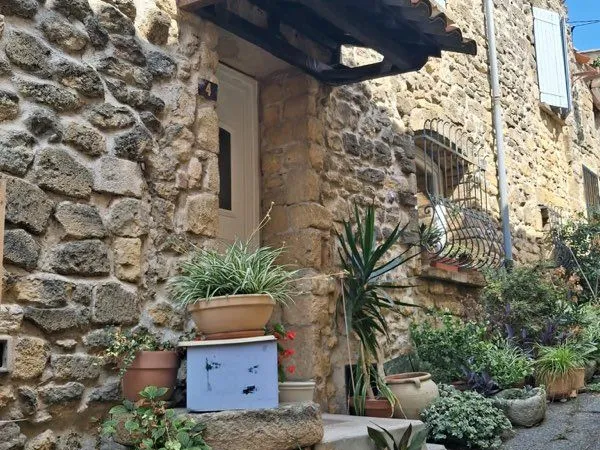 Location maison de village